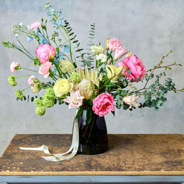 Цветочная подписка “Премиум”