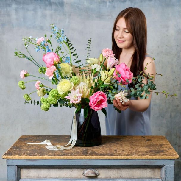 Цветочная подписка “Премиум”